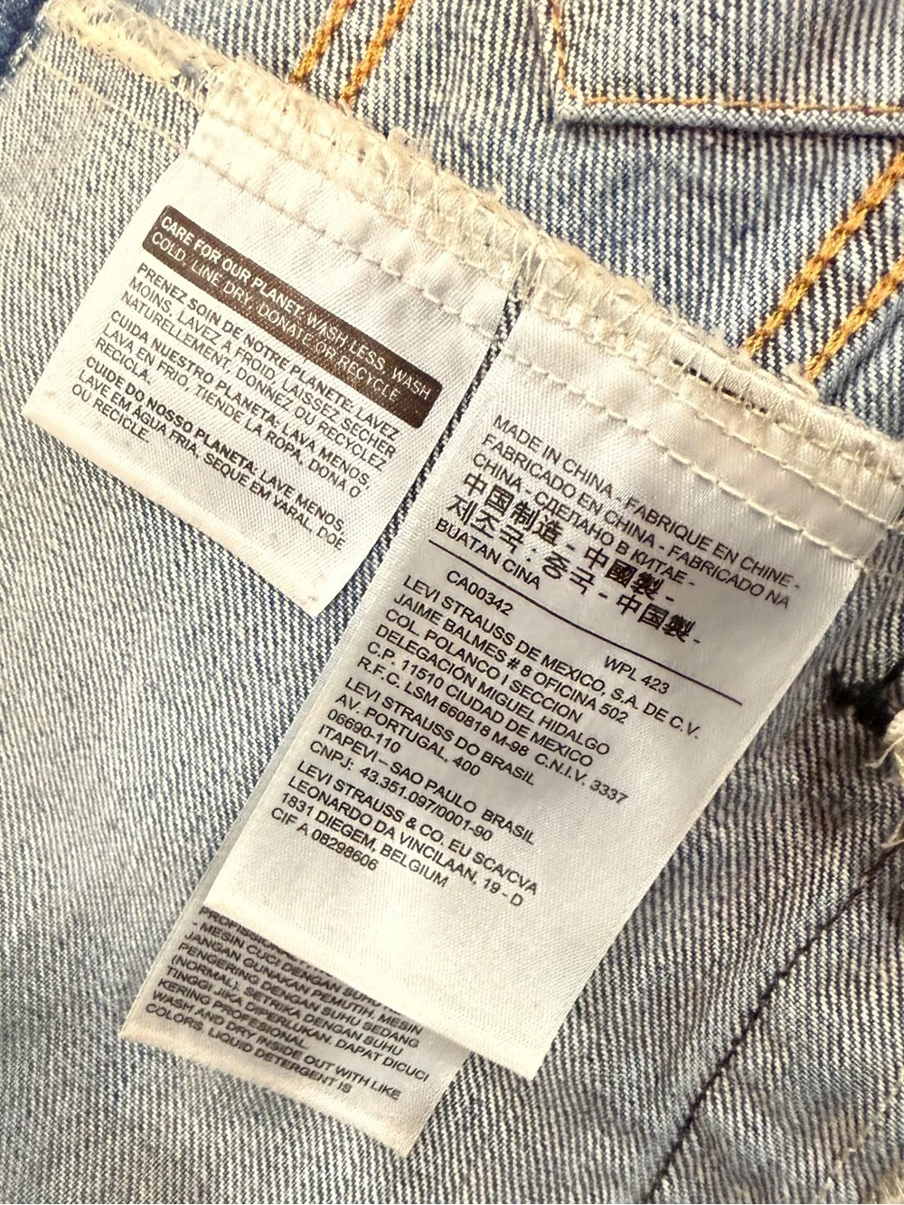 Levi's Mid Blue Denim Jacket - Picture 10 of 10